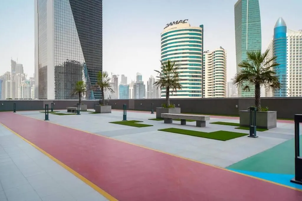 Elegant Studio With Pool And Gym Dubai