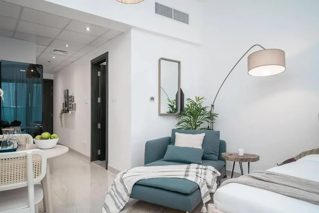 Elegant Studio With Pool And Gym Dubai 0*,