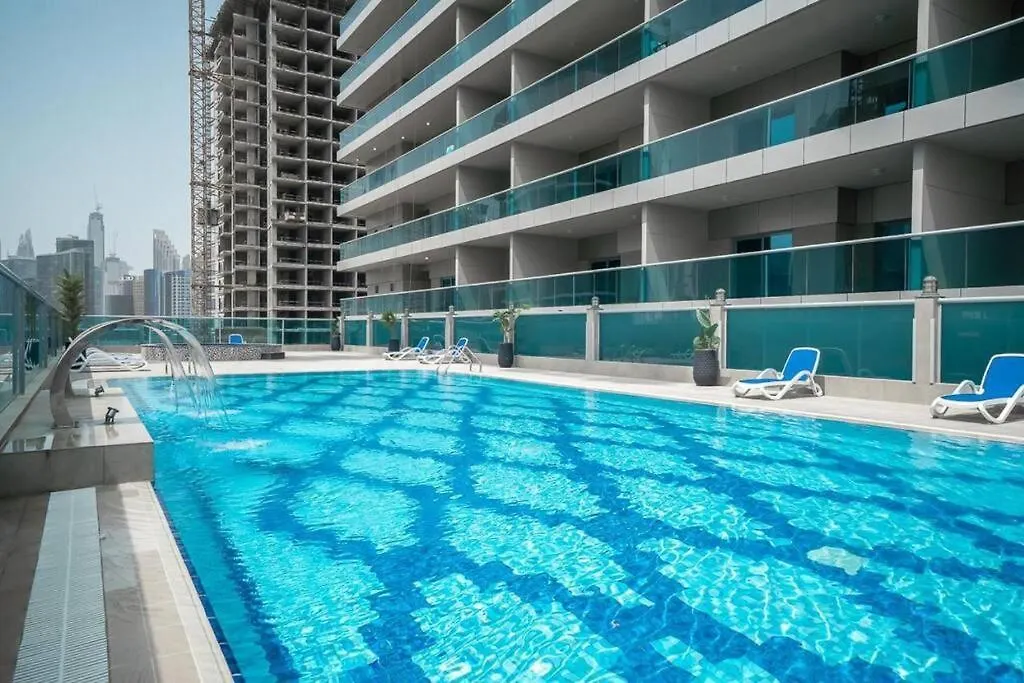 Elegant Studio With Pool And Gym Dubai Apartment